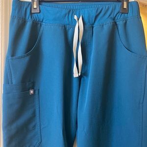 Figs kade cargo scrub pants